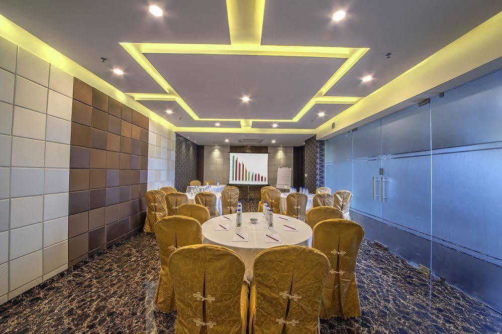 The Fern Residency Kolkata Hotel Luaran gambar